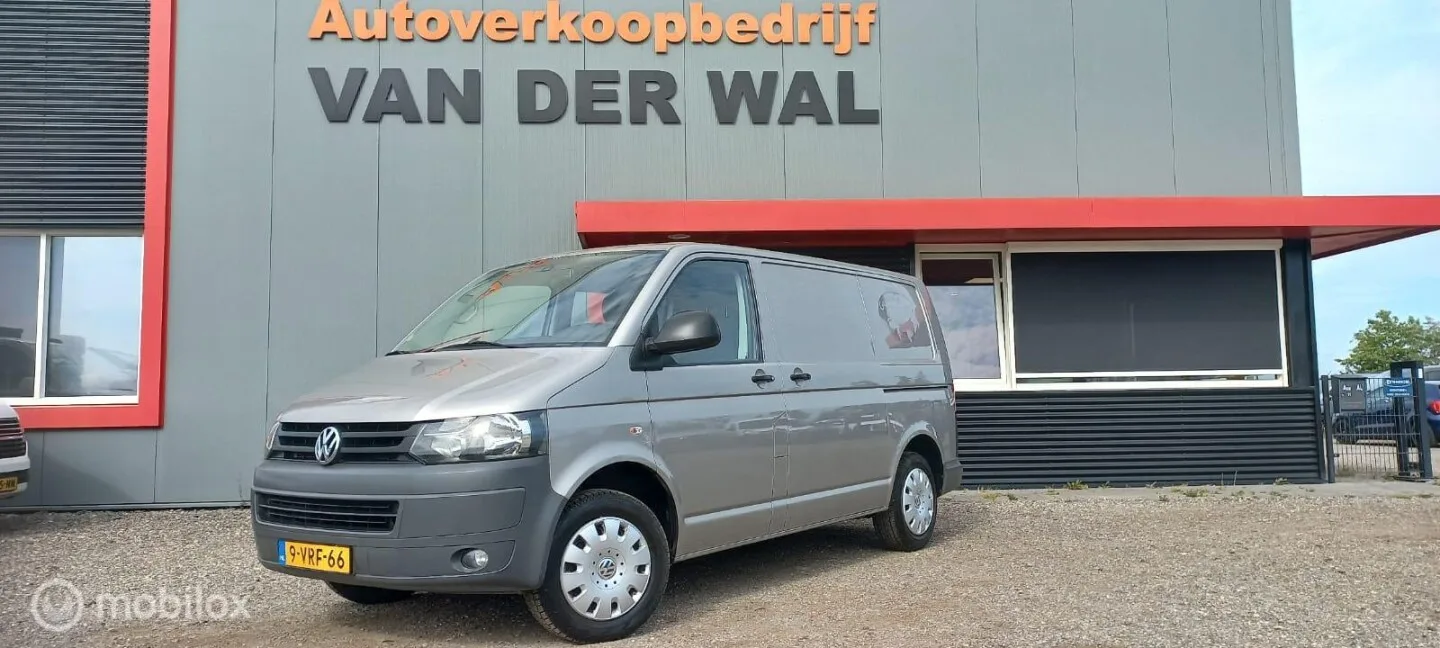 Volkswagen Transporter (2011) — foto 1