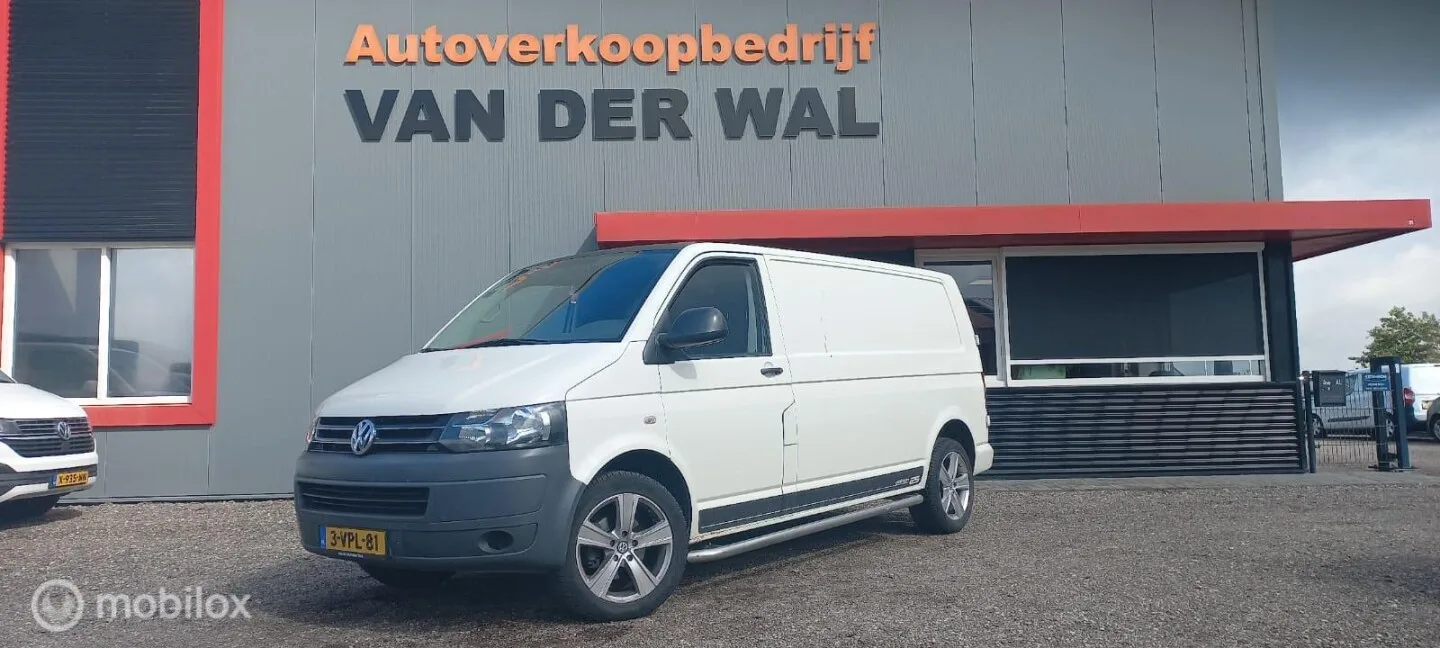 Volkswagen Transporter (2011) — foto 1