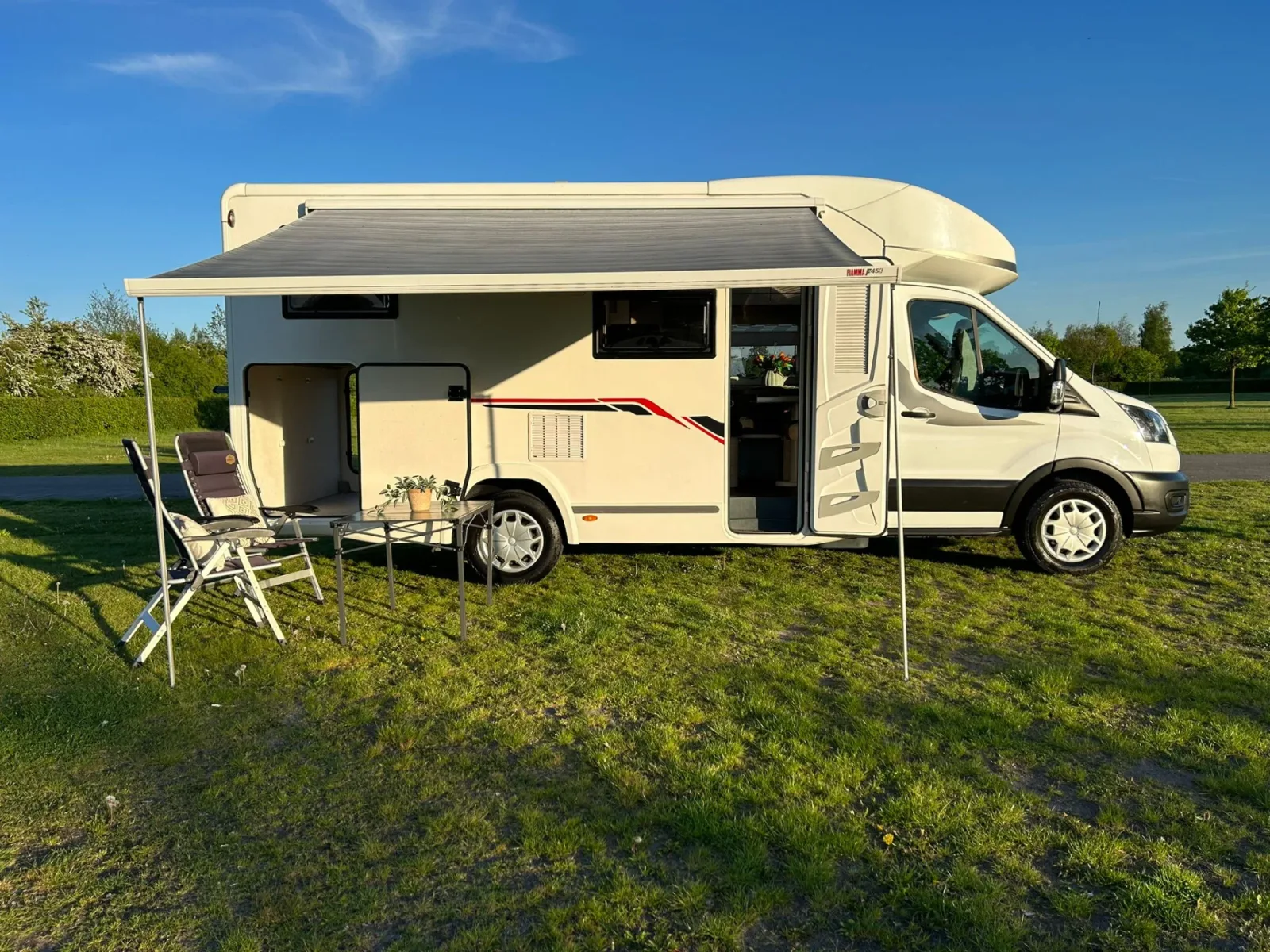 Challenger 287 GA Ford Transit met Lengtebedden 5 KEER VEILIGHEIDSGORDEL (2021) — foto 1