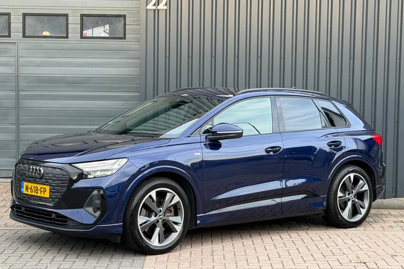 Audi Q4 e-tron (2021)