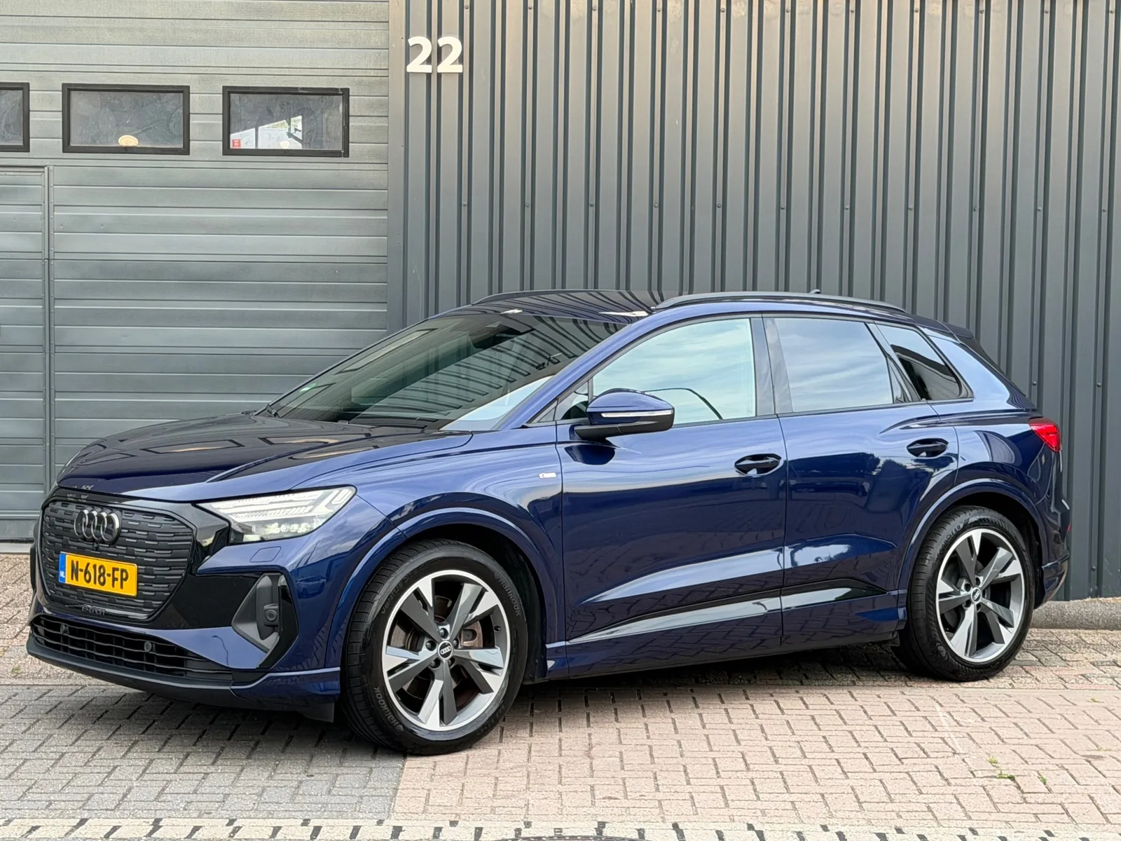 Audi Q4 e-tron (2021) — foto 1