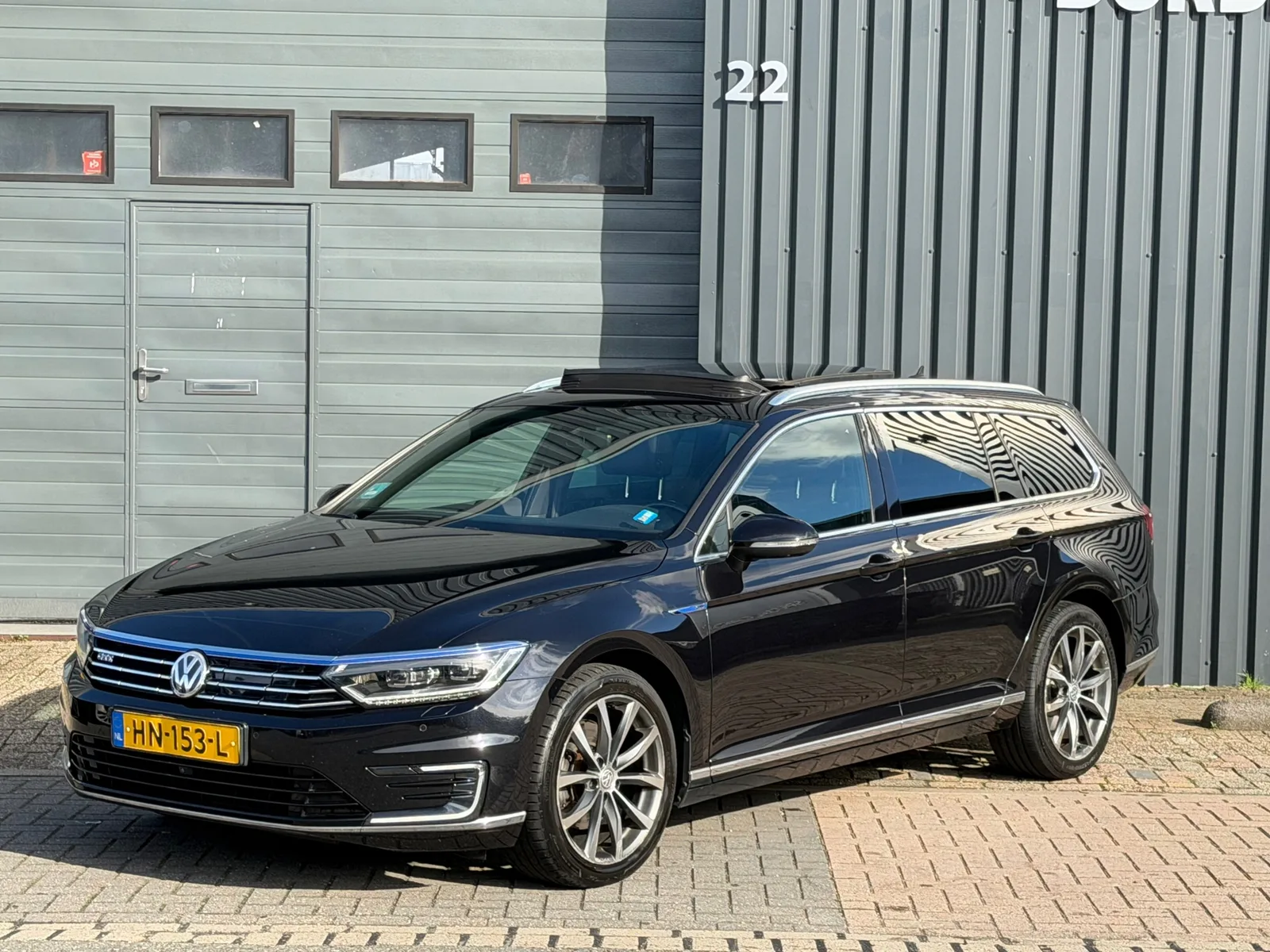 Volkswagen Passat (2015) — foto 1