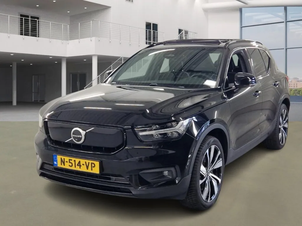 Volvo XC40 (2021) — foto 1