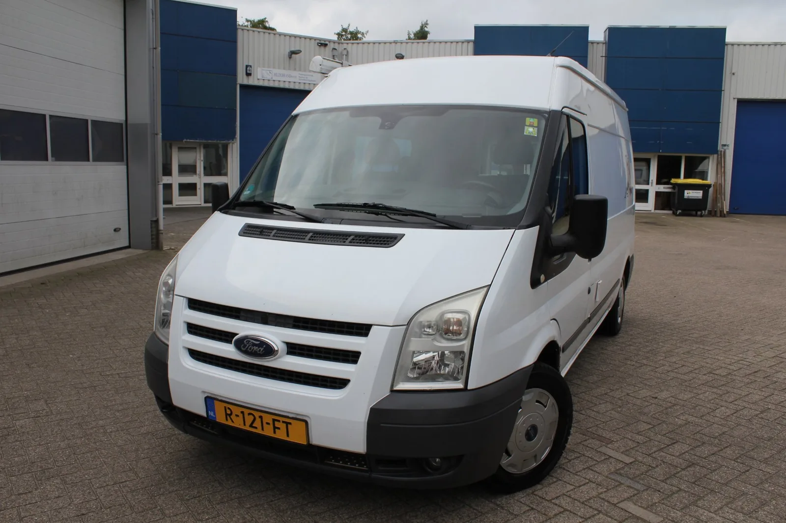 Ford Transit (2008) — foto 1