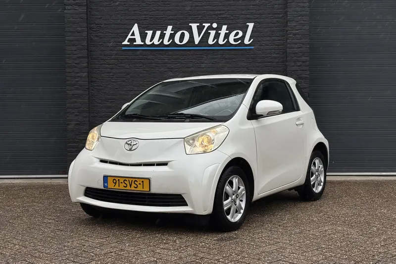 Toyota IQ (2011)
