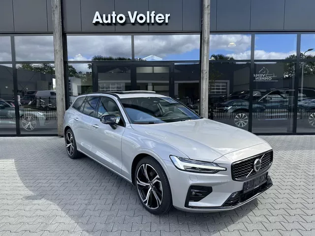 Volvo V60 (2025) — foto 1