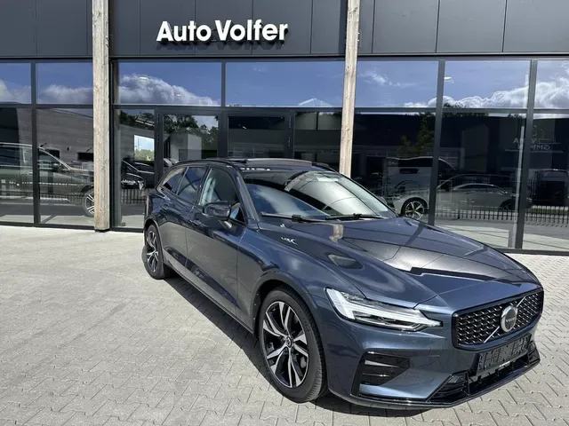 Volvo V60 (2025) — foto 1