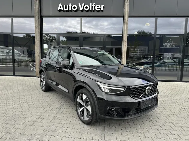 Volvo XC40 (2022) — foto 1