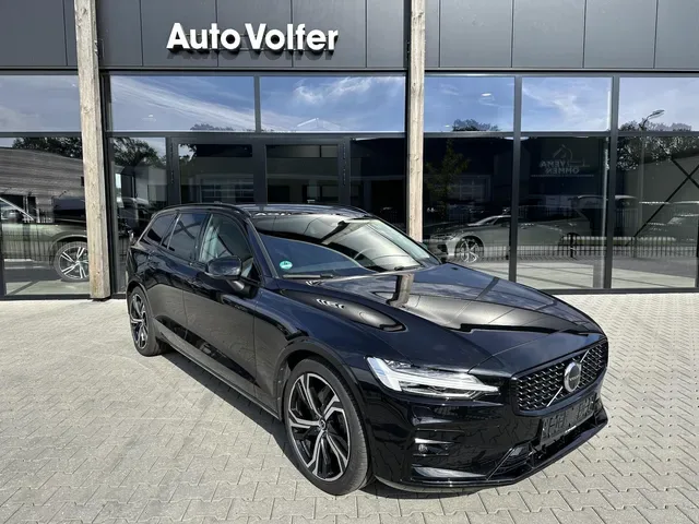 Volvo V60 (2024) — foto 1