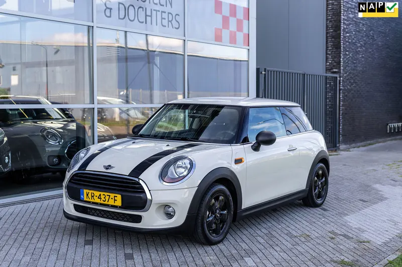 MINI One (2016)