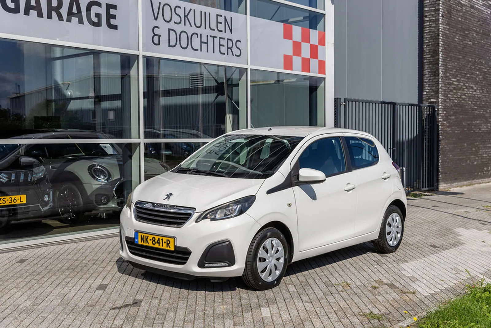 Peugeot 108 (2015) — foto 1