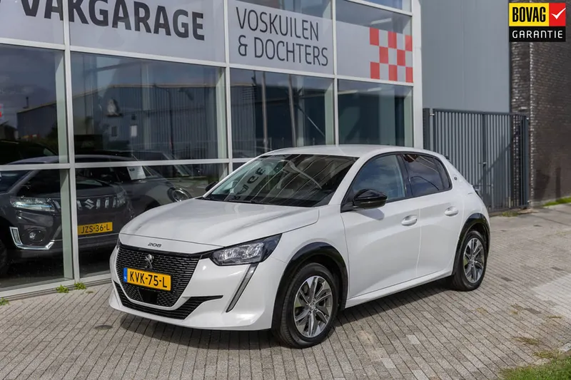 Peugeot e-208 (2023)