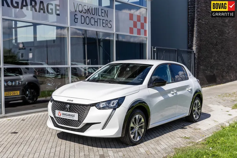 Peugeot e-208 (2023)