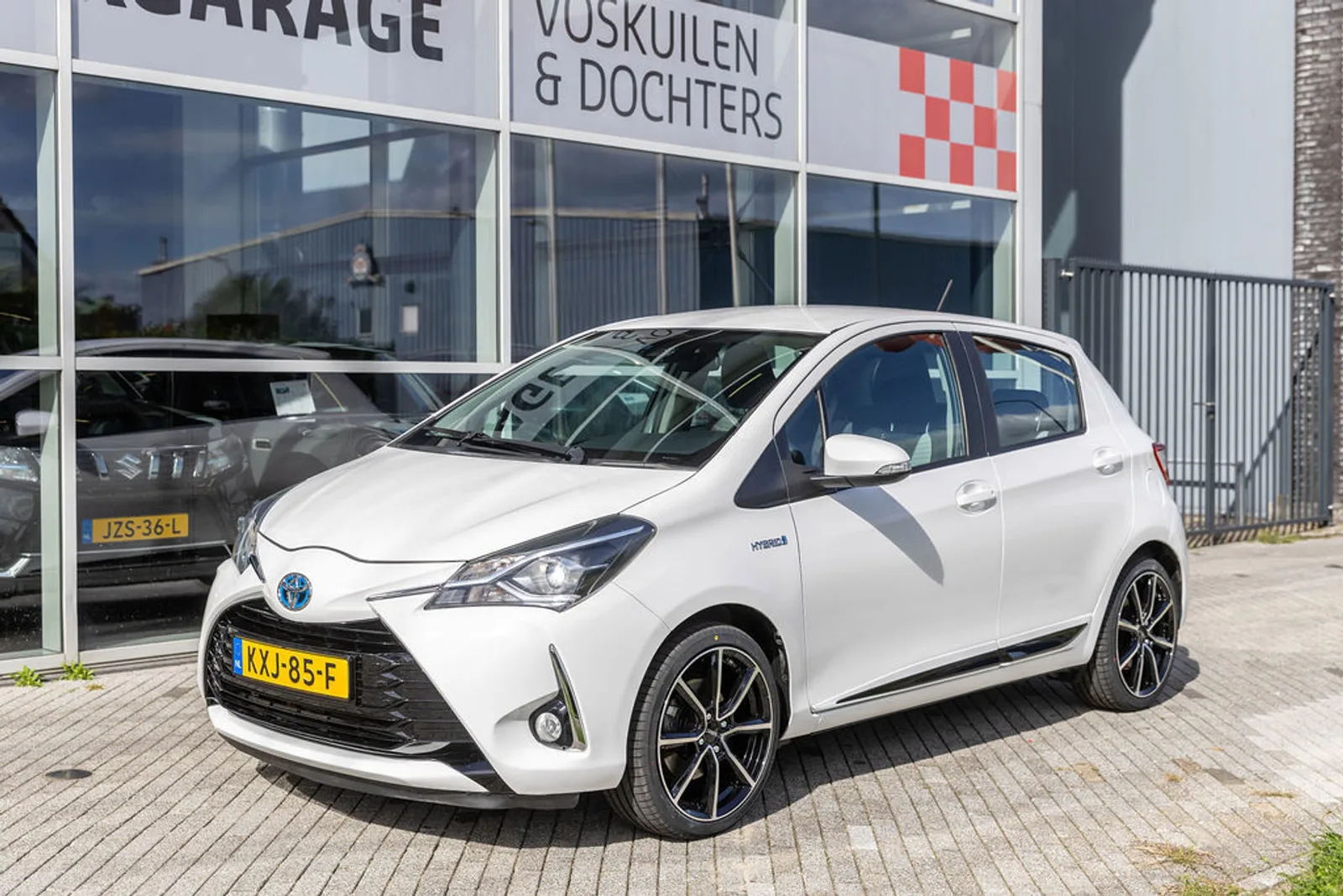 Toyota Yaris (2019) — foto 1