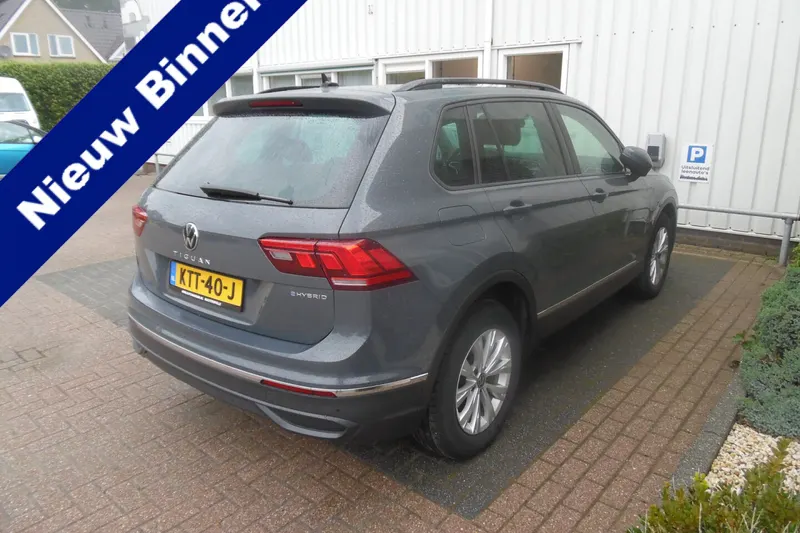 Volkswagen Tiguan (2021)