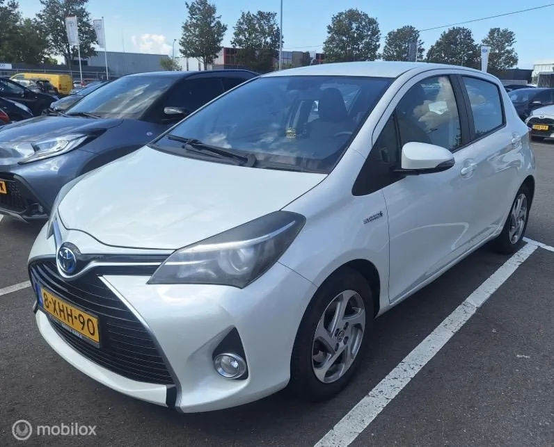 Toyota Yaris (2014) — foto 1