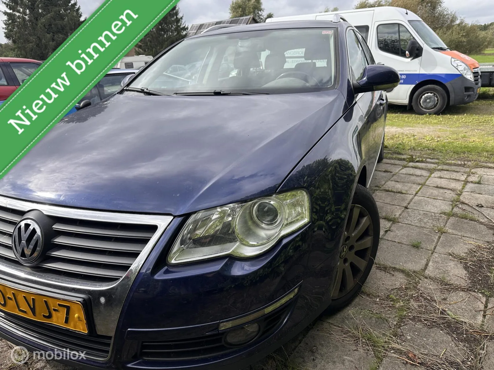Volkswagen Passat (2010) — foto 1