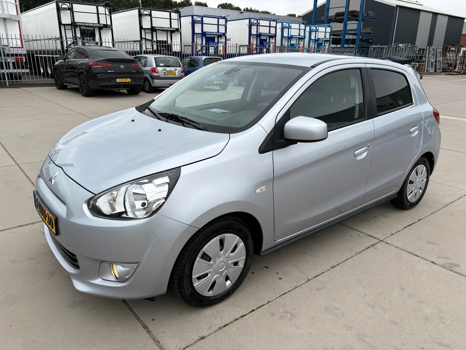 Mitsubishi Space Star (2014) — foto 1