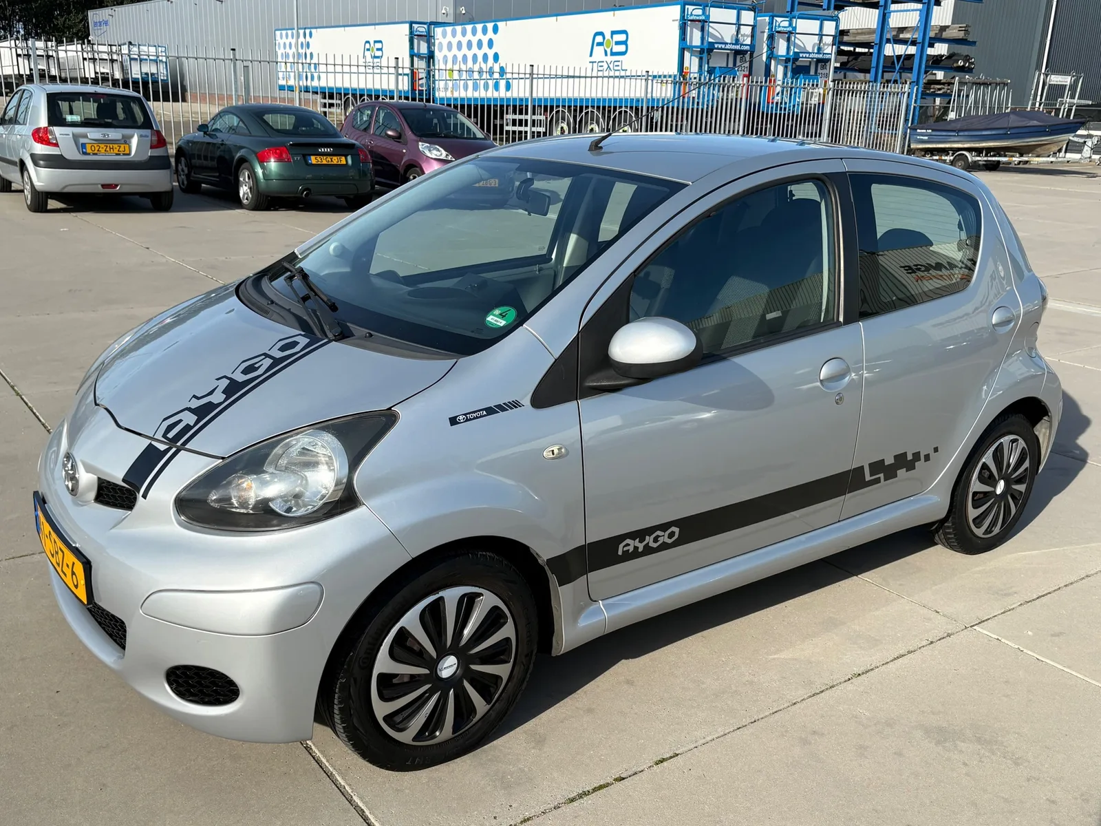 Toyota Aygo (2011) — foto 1