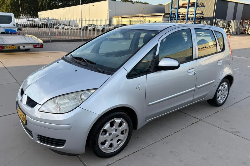 Mitsubishi Colt (2007)