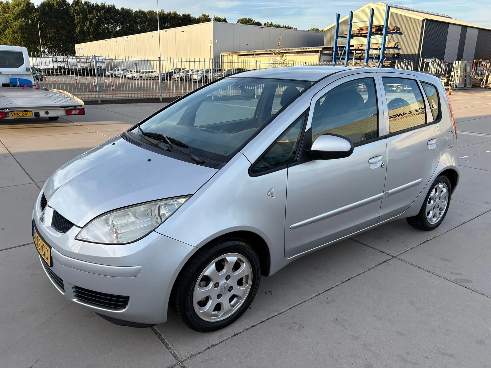 Mitsubishi Colt (2007) — foto 1