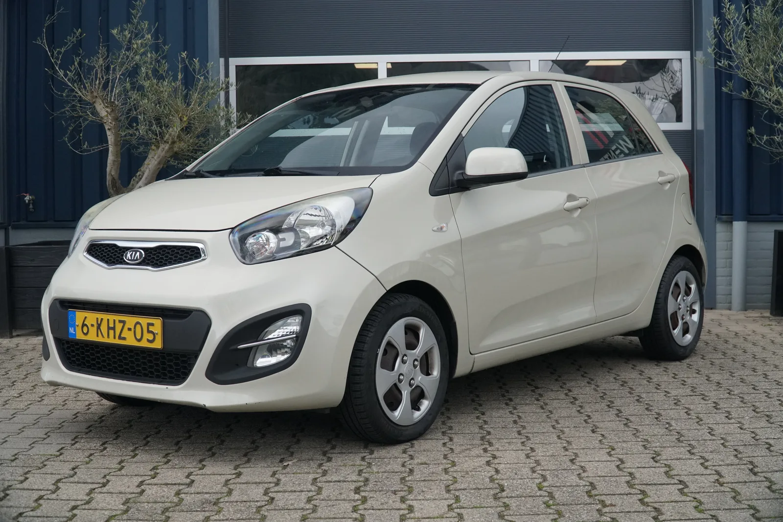 Kia Picanto (2012) — foto 1