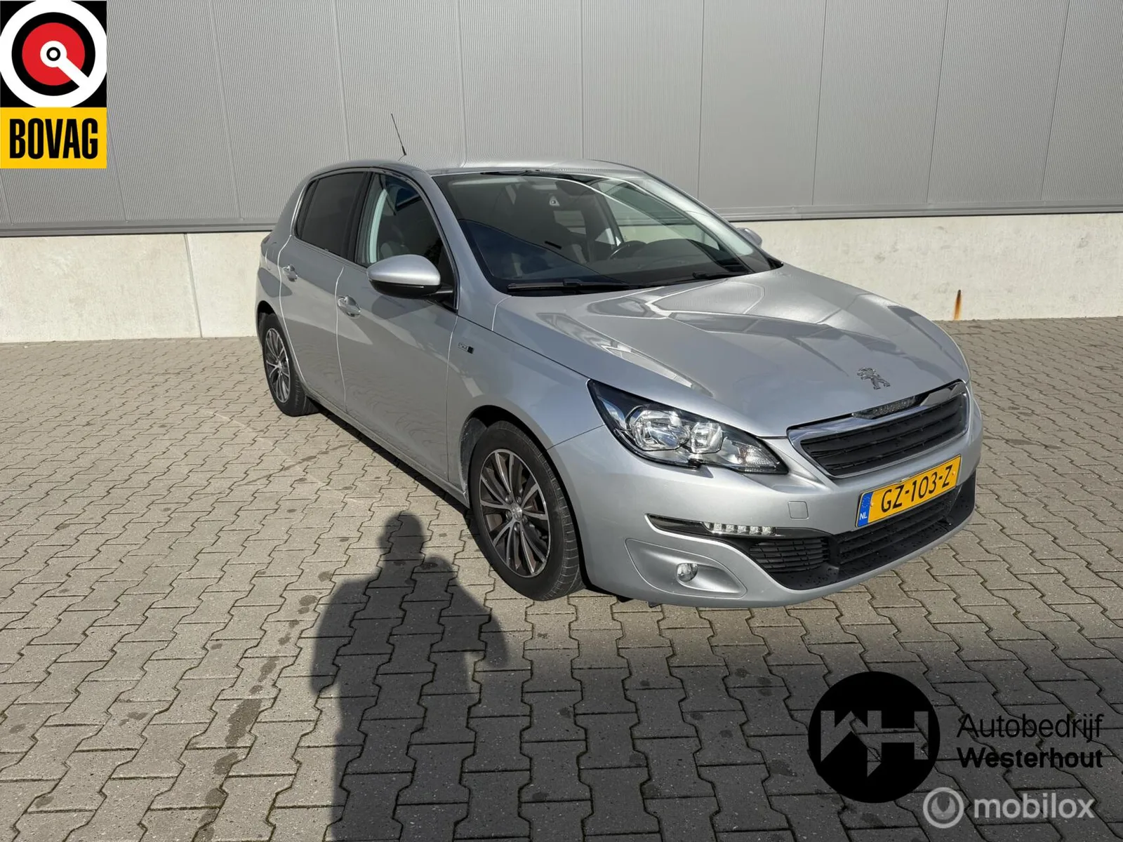 Peugeot 308 (2015) — foto 1