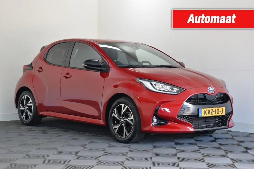 Toyota Yaris (2023) — foto 1
