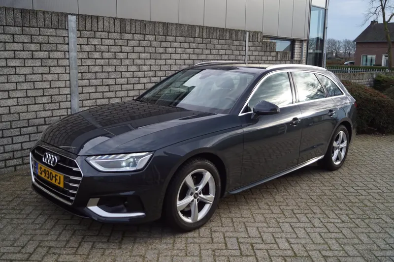Audi A4 (2023)