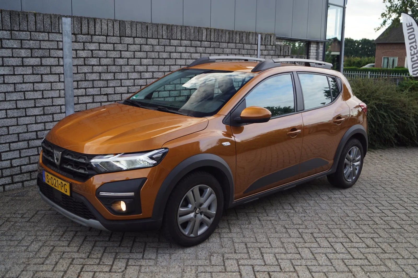 Dacia Sandero Stepway (2021) — foto 1