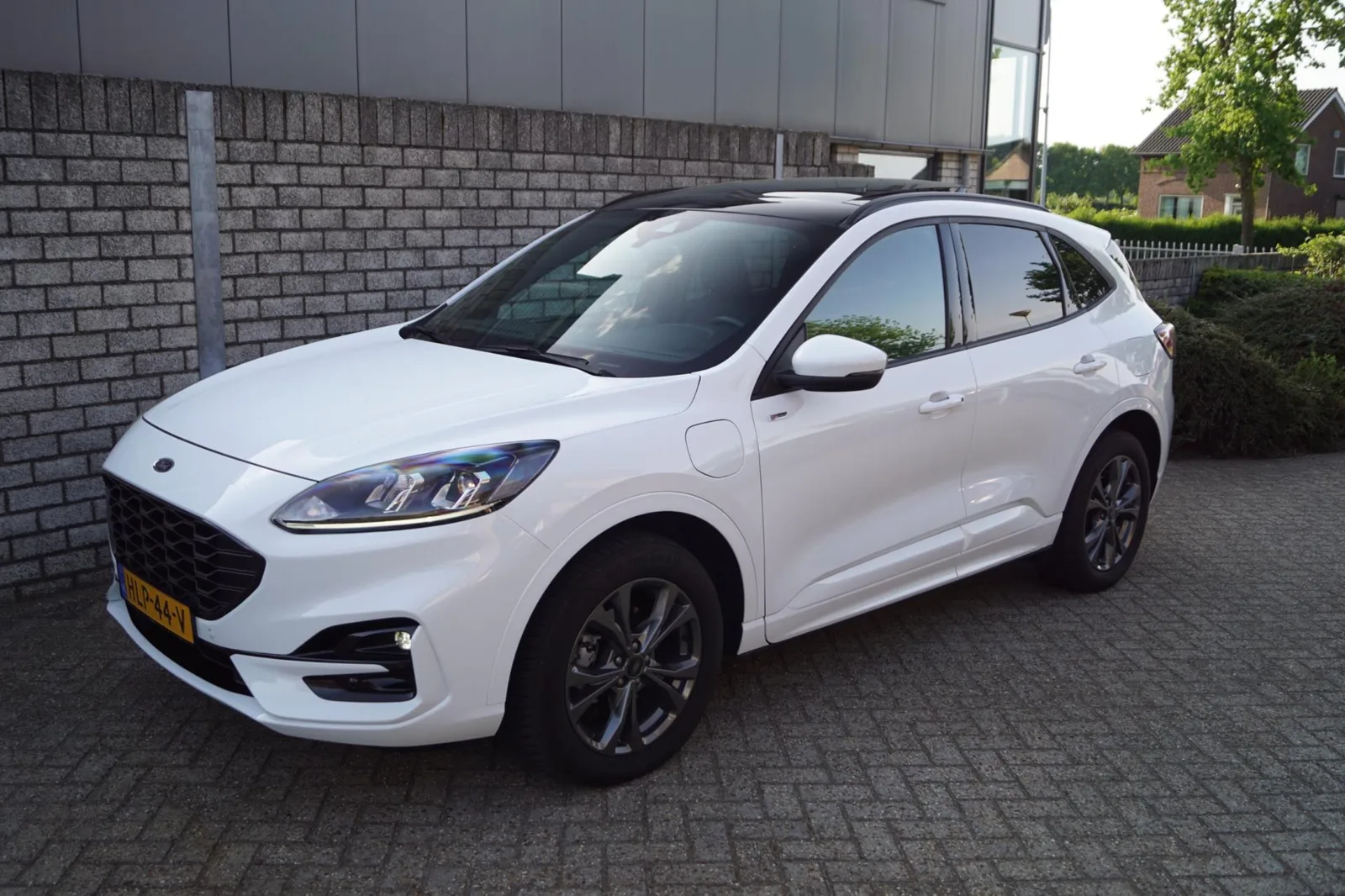 Ford Kuga (2023) — foto 1