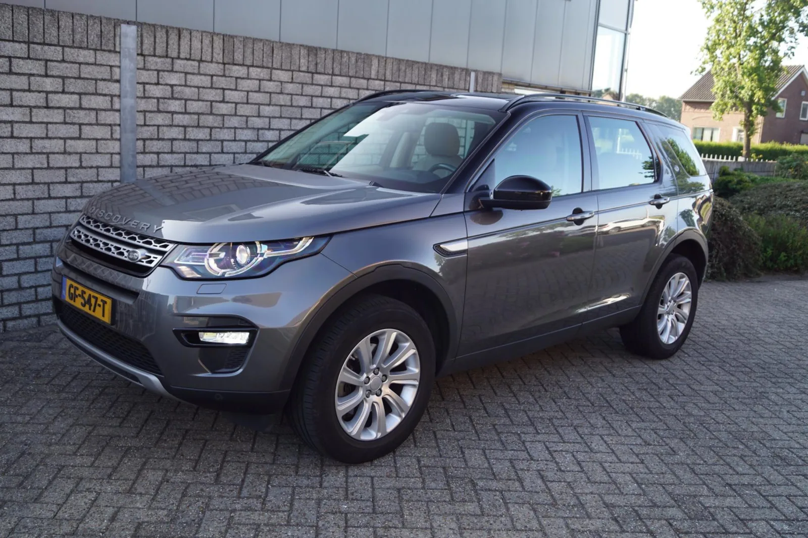 Land Rover Discovery Sport (2015) — foto 1