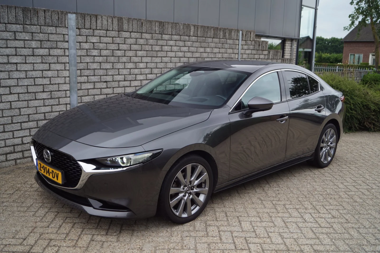 Mazda 3 (2024) — foto 1