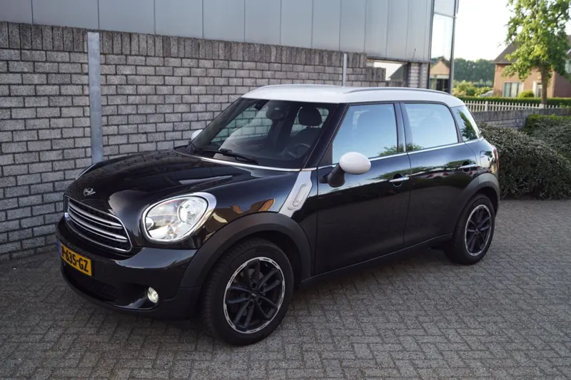 MINI Countryman (2015)
