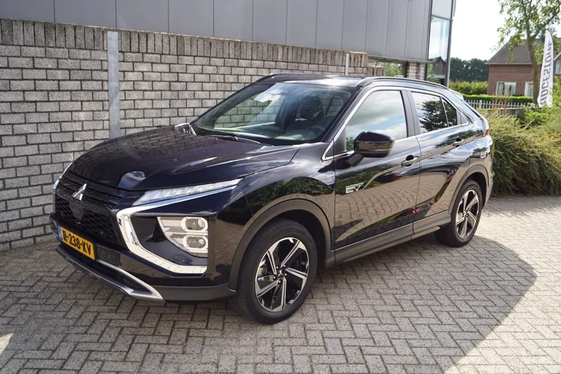 Mitsubishi Eclipse Cross (2022)