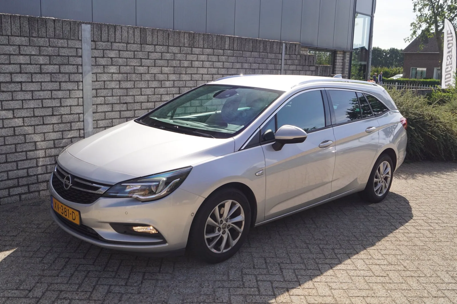 Opel Astra Sports Tourer (2017) — foto 1