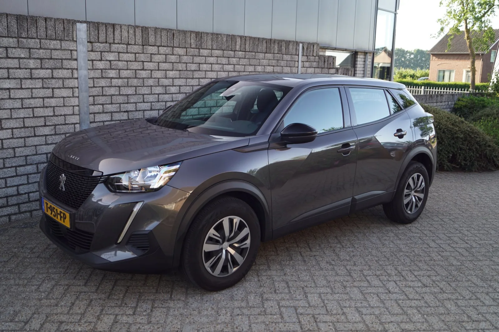Peugeot 2008 (2023) — foto 1