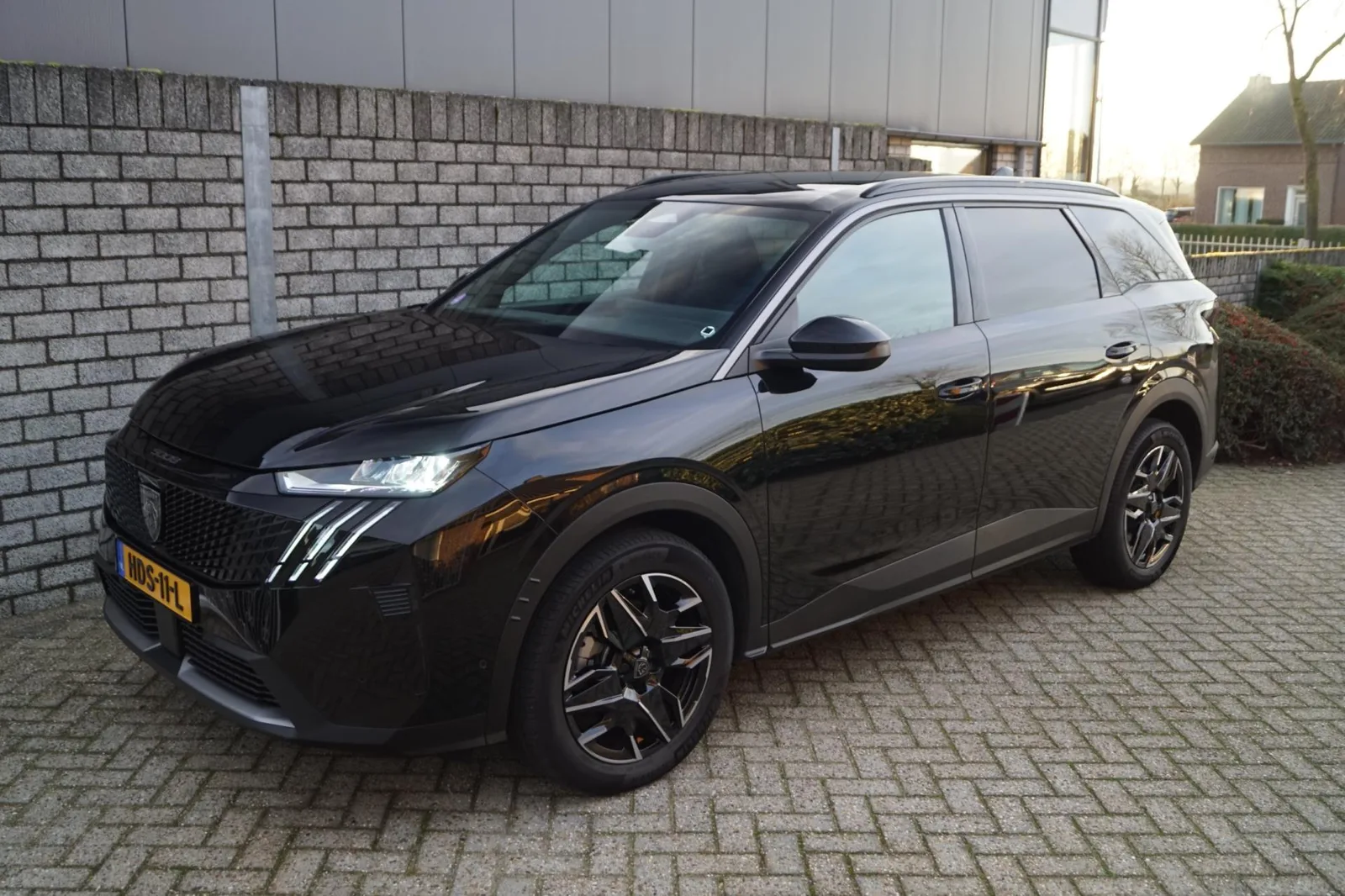 Peugeot 5008 (2025) — foto 1