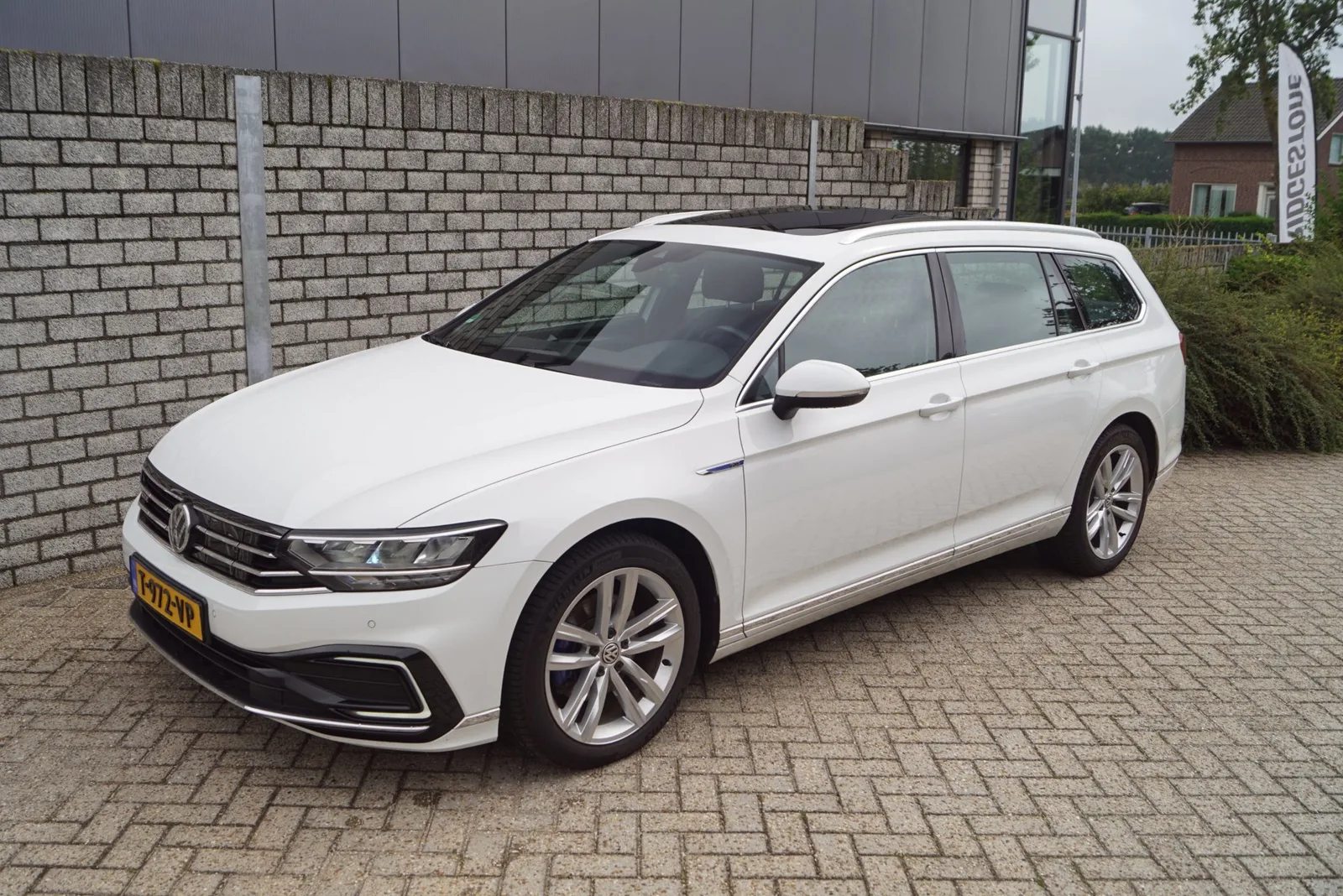 Volkswagen Passat (2020) — foto 1