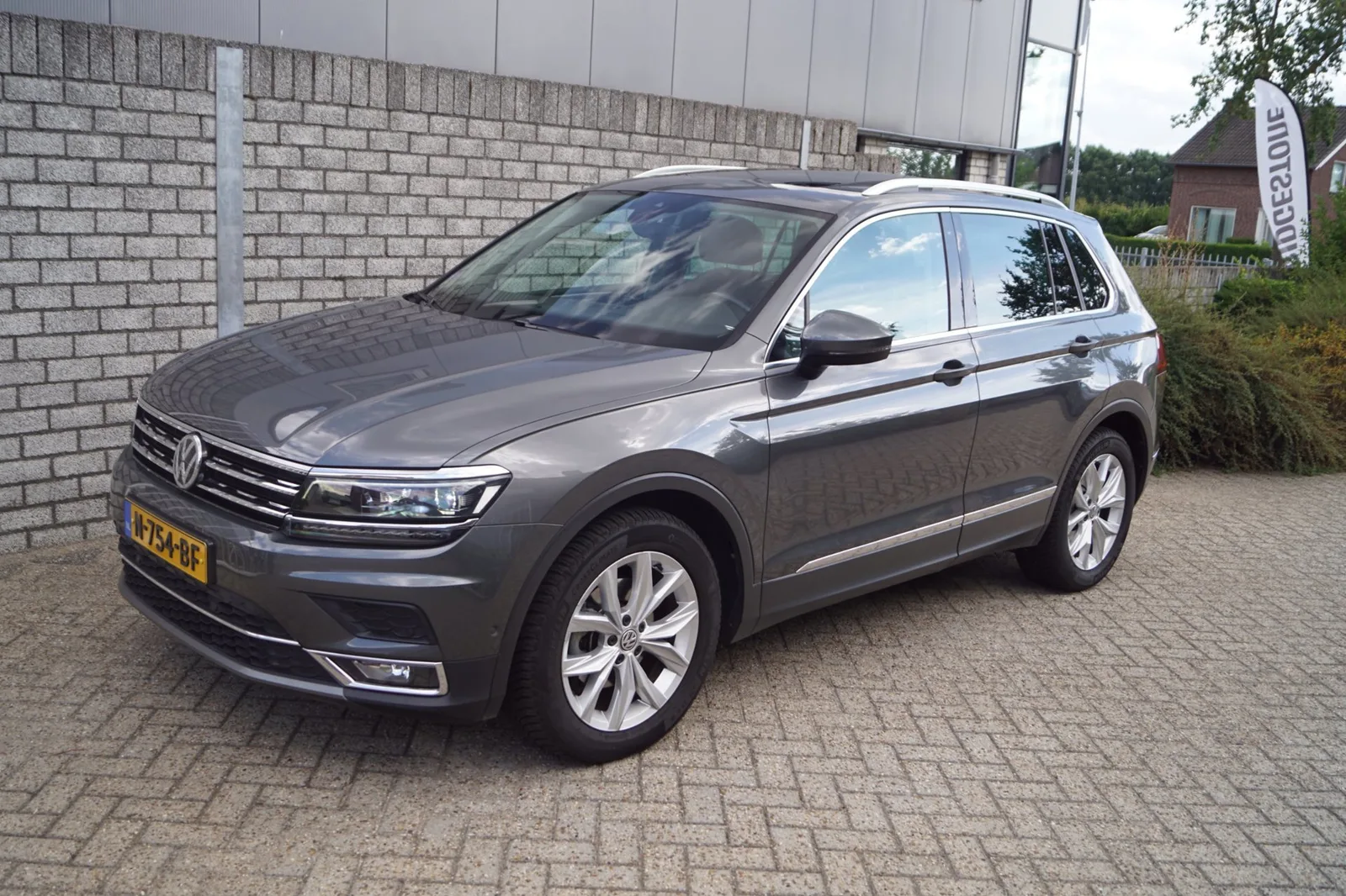 Volkswagen Tiguan (2019) — foto 1