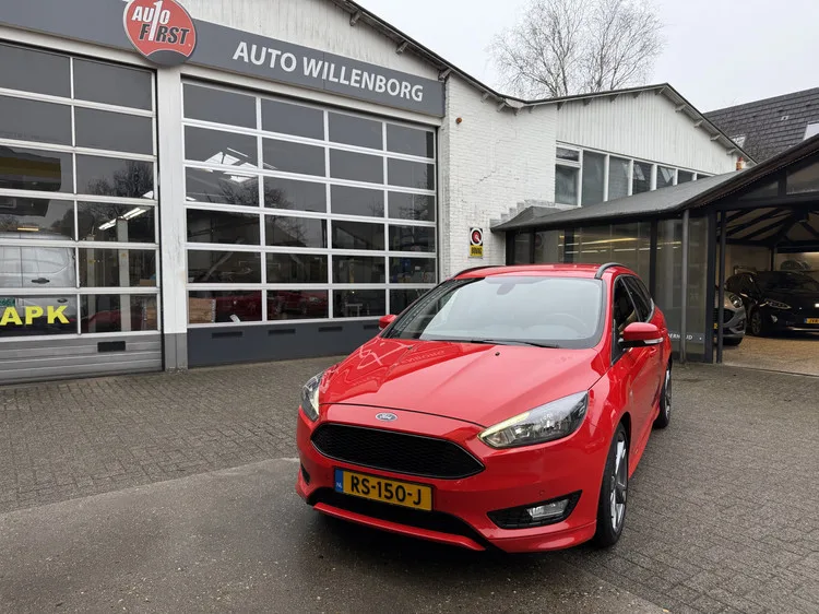 Ford Focus (2018) — foto 1