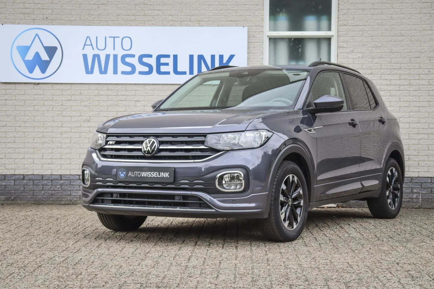 Volkswagen T-Cross (2023) — foto 1