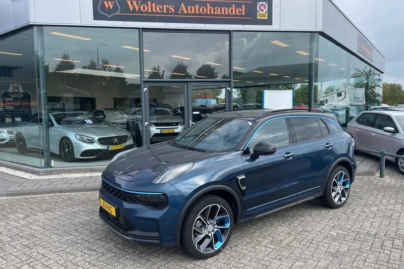 Lynk & Co 01 (2023)