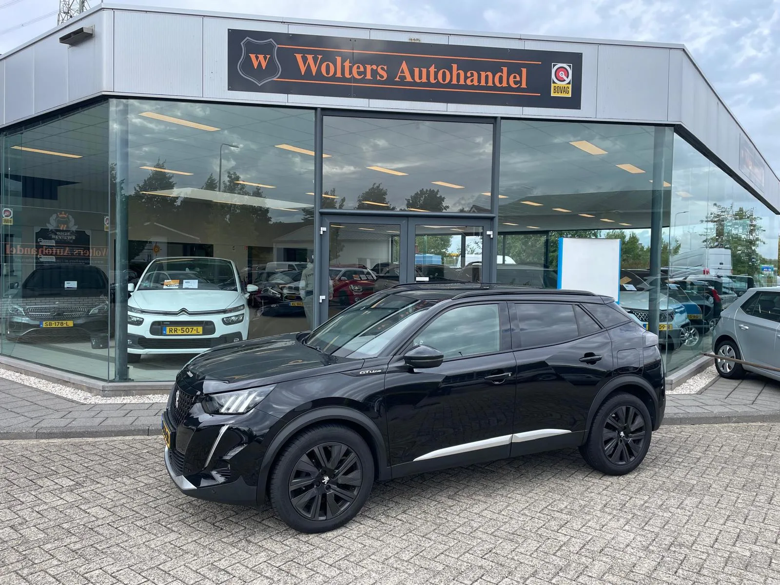 Peugeot 2008 (2020) — foto 1