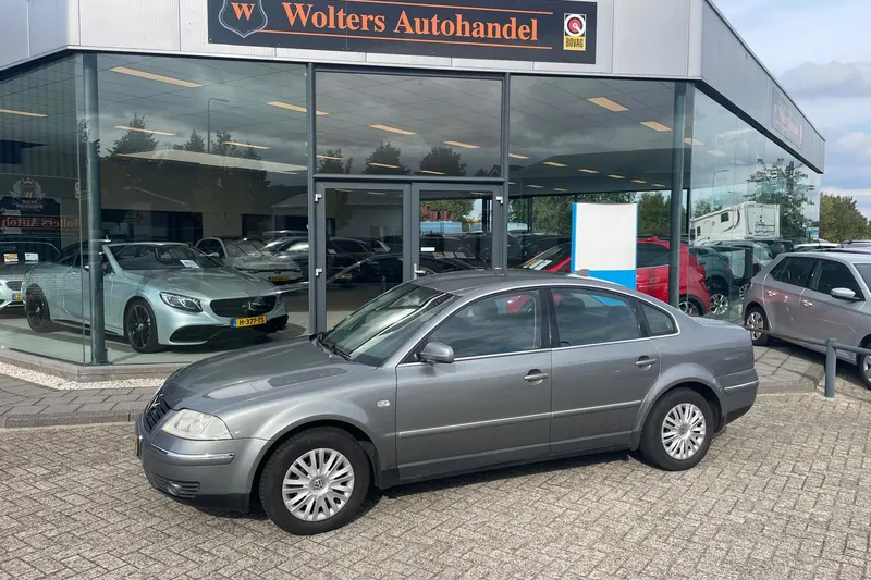 Volkswagen Passat (2003)