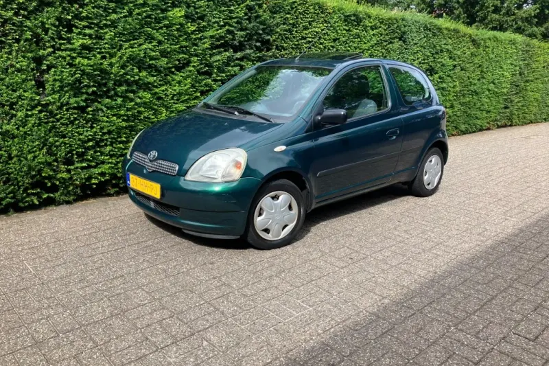 Toyota Yaris (2001)