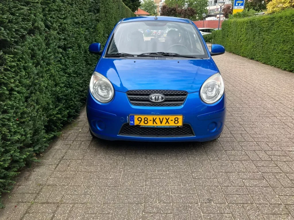 Kia Picanto (2010) — foto 1