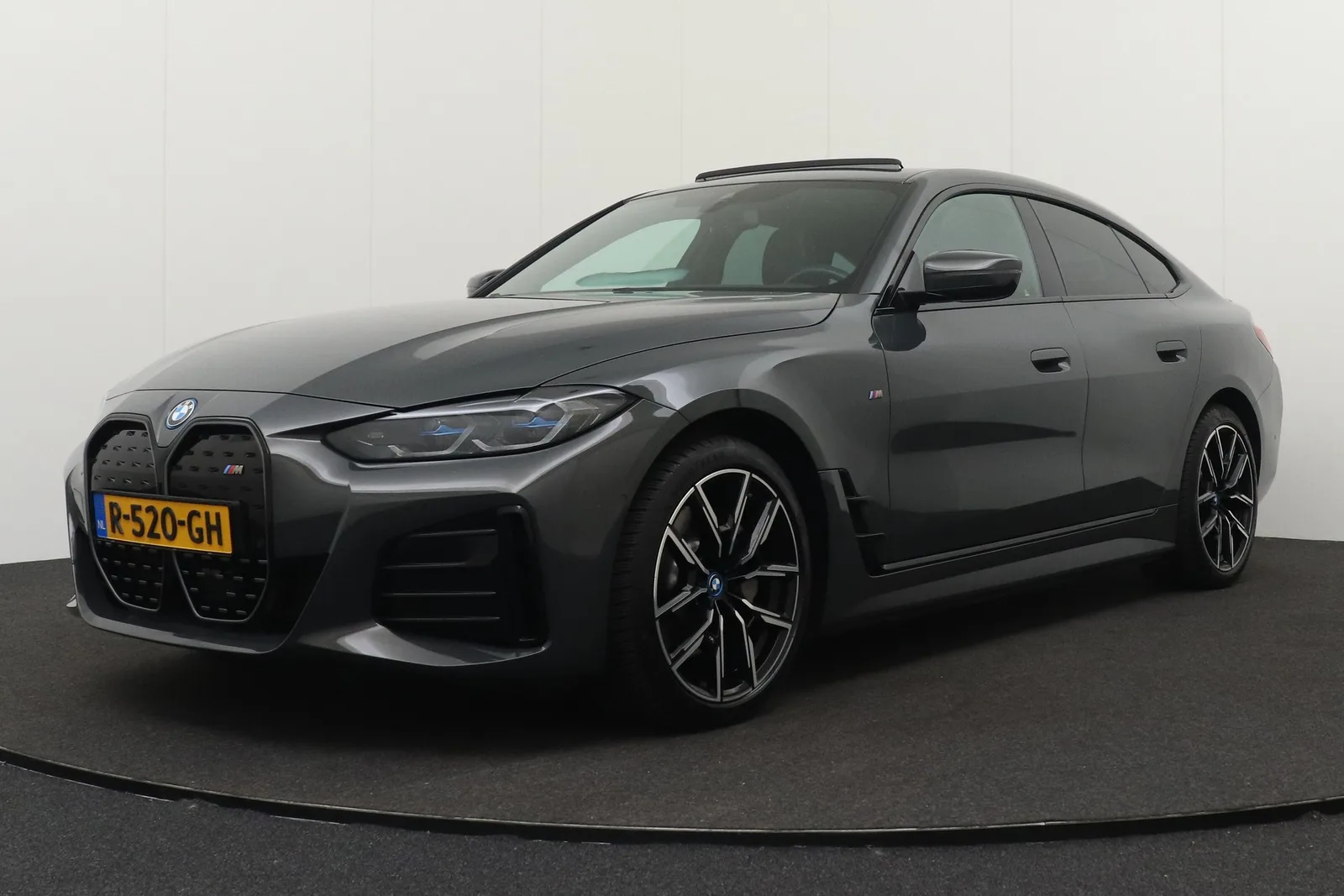 BMW i4 (2022) — foto 1
