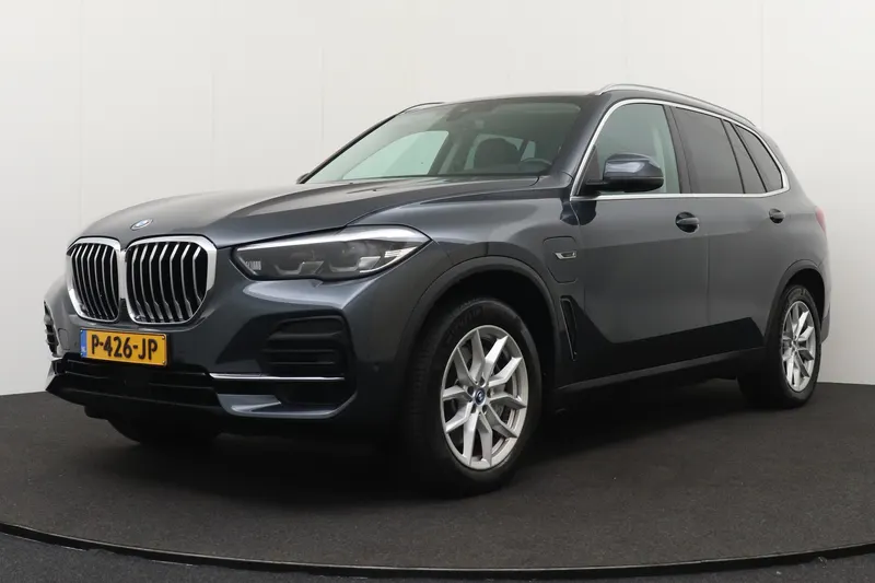 BMW X5 (2022)