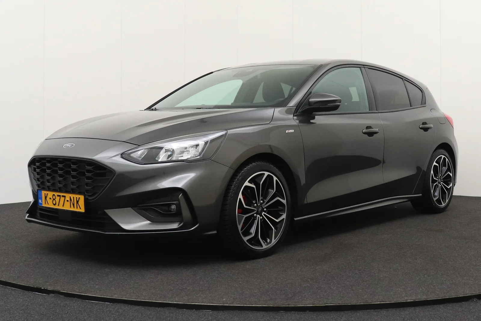 Ford Focus (2021) — foto 1